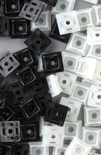 Pagrindas 20mm x 20mm baltas 50 vnt