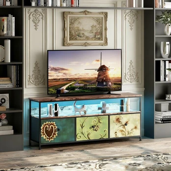 TV staliukas su LED lemputėmis ir retro raštu